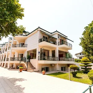 Apartmanhotel Stefanidis Platani, Sztavrósz
